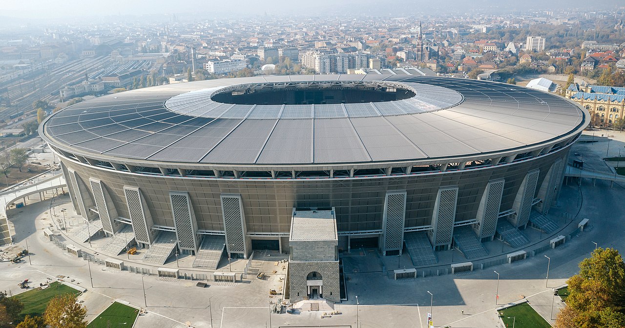 Hành trình bán kết UCL 2026: Arsenal vs Atlético và PSG vs Bayern, vỉa hè Q.5 kể